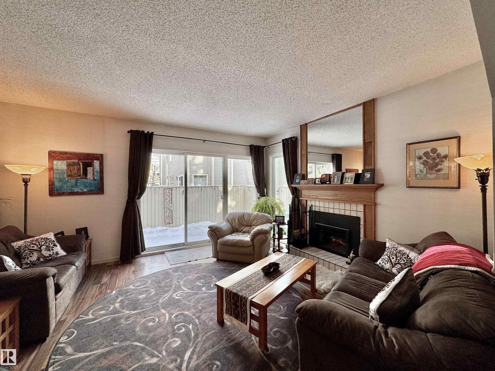 1035 109 Street Nw, Edmonton, Alberta T6J 5G2 - Photo 5 - E4469791