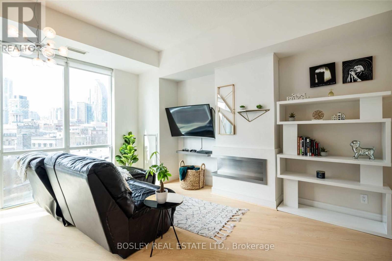 S523 - 112 George Street, Toronto, Ontario  M5A 2M5 - Photo 4 - C12688760