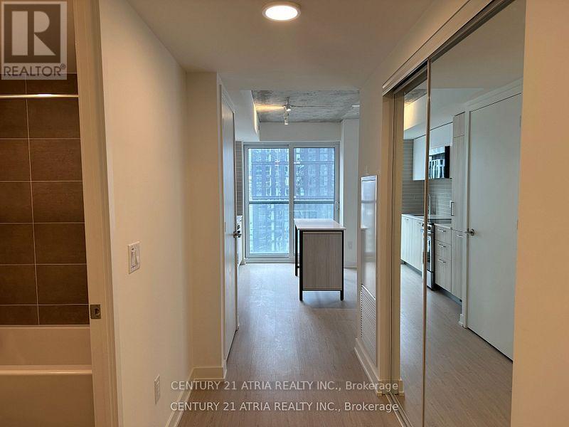 2106 - 65 Mutual Street, Toronto, Ontario  M5B 0E5 - Photo 4 - C12688802