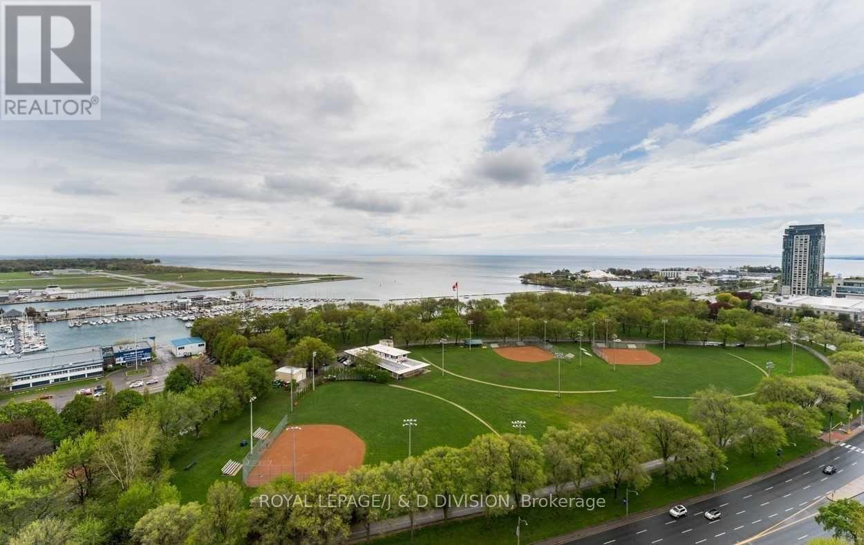 2304 - 215 Fort York Boulevard, Toronto, Ontario  M5V 4A2 - Photo 22 - C12688806