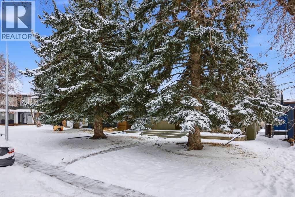 3449 Lane Crescent Sw, Calgary, Alberta  T3R 5X3 - Photo 4 - A2276580