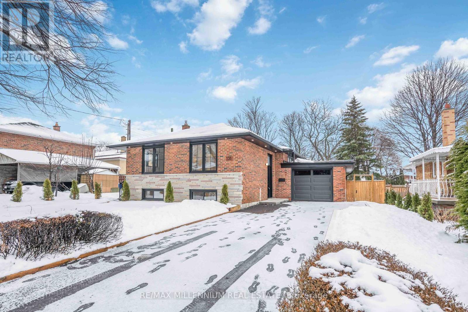 131 Applefield Drive, Toronto, Ontario  M1P 3Y5 - Photo 1 - E12688768