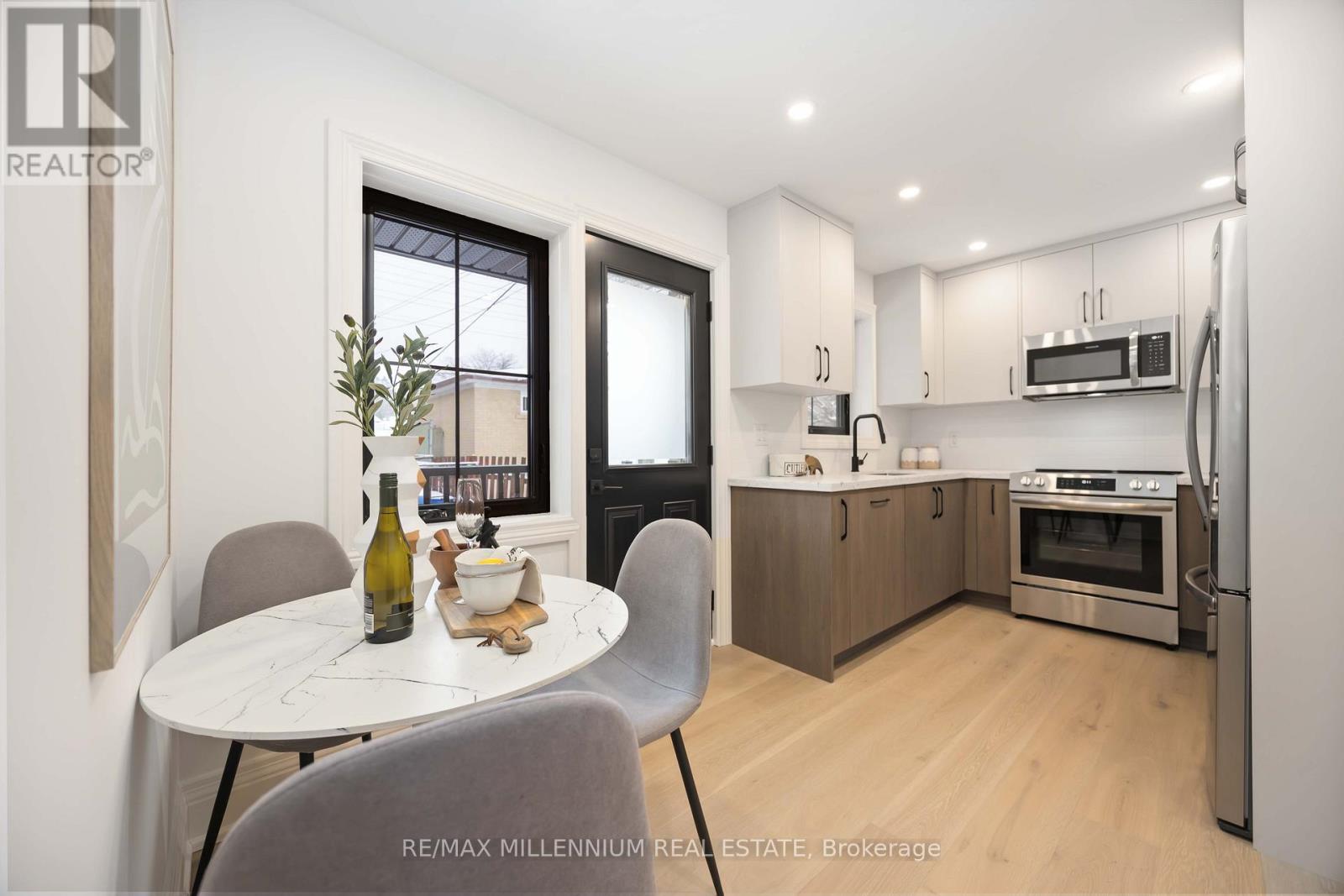 131 Applefield Drive, Toronto, Ontario  M1P 3Y5 - Photo 14 - E12688768