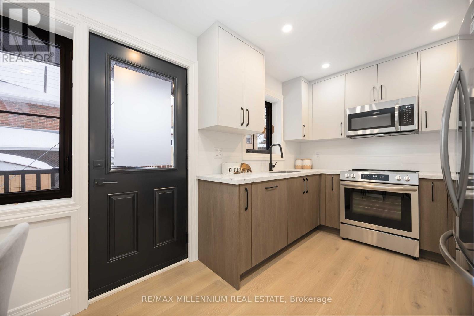 131 Applefield Drive, Toronto, Ontario  M1P 3Y5 - Photo 18 - E12688768