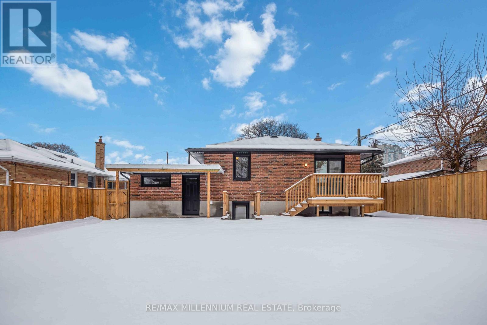 131 Applefield Drive, Toronto, Ontario  M1P 3Y5 - Photo 47 - E12688768