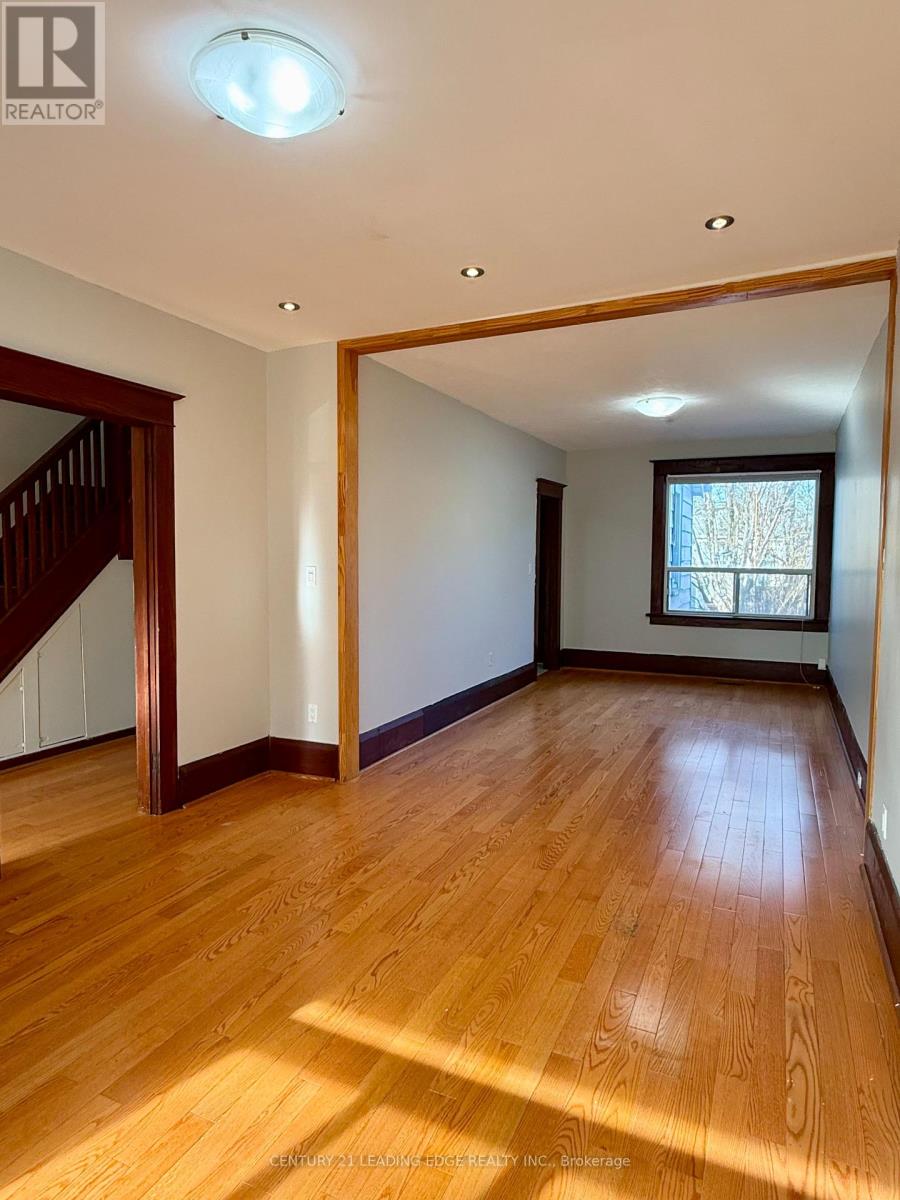 Main - 28 Gates Avenue, Toronto, Ontario  M4C 1S9 - Photo 6 - E12688848