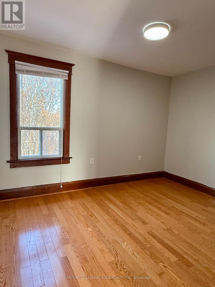 Main - 28 Gates Avenue, Toronto, Ontario  M4C 1S9 - Photo 9 - E12688848