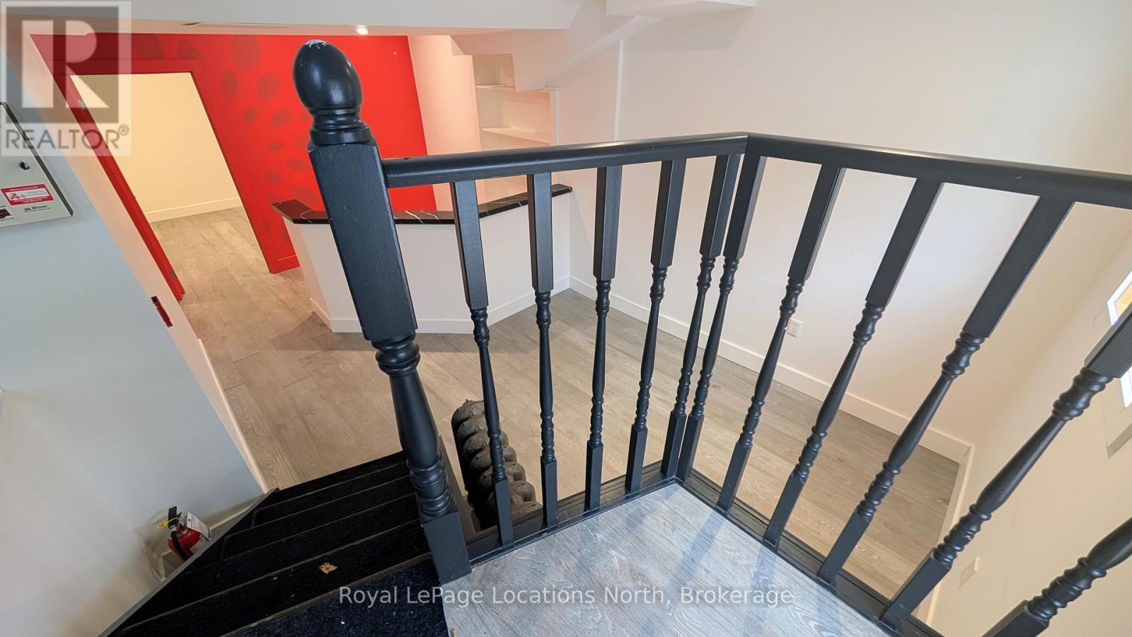 4 Louisa Street E, Blue Mountains, Ontario  N0H 2P0 - Photo 5 - X12527862