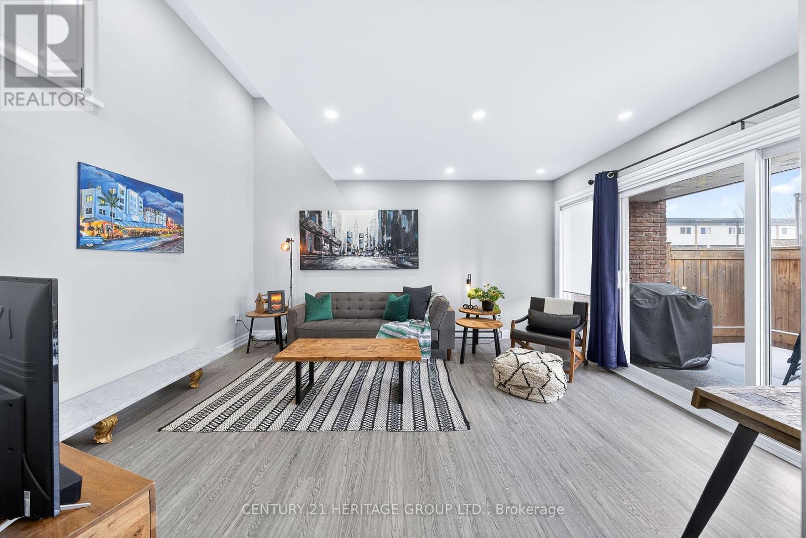 293 Milestone Crescent, Aurora, Ontario  L4G 3M2 - Photo 4 - N12688676