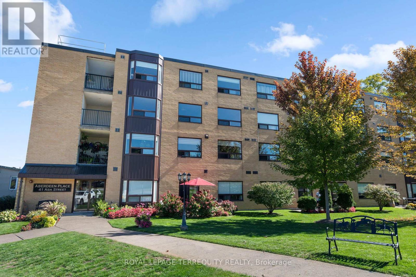 304 - 41 Ash Street, Uxbridge, Ontario  L9P 1E2 - Photo 3 - N12688712