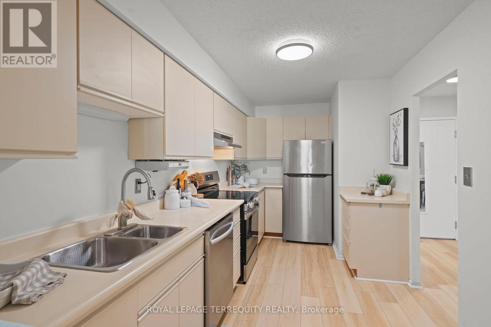 304 - 41 Ash Street, Uxbridge, Ontario  L9P 1E2 - Photo 8 - N12688712