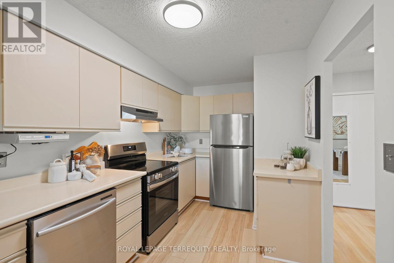 304 - 41 Ash Street, Uxbridge, Ontario  L9P 1E2 - Photo 9 - N12688712