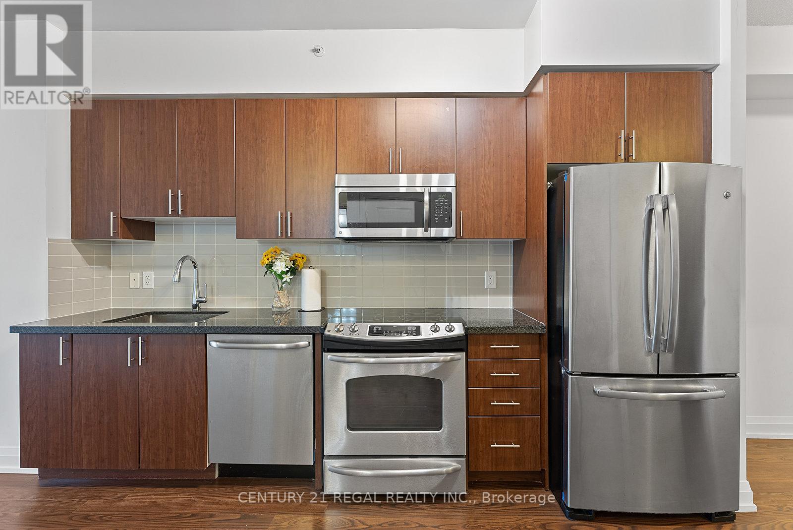 2212 - 7171 Yonge Street, Markham, Ontario  L3T 0C5 - Photo 9 - N12688808