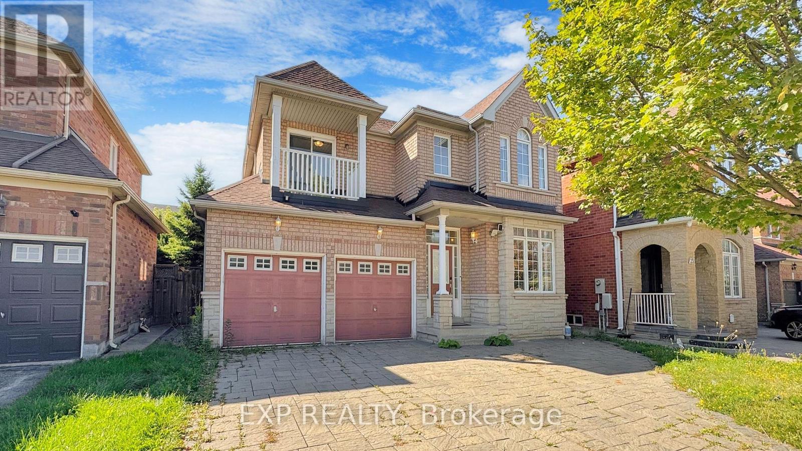 19 La Rocca Avenue, Vaughan, Ontario  L4H 2B6 - Photo 2 - N12688830