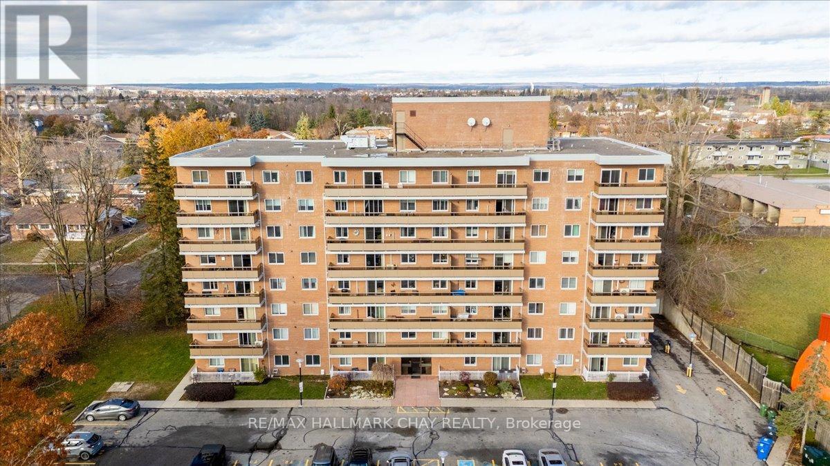 706 - 414 Blake Street, Barrie (Codrington), Ontario  L4M 5J7 - Photo 2 - S12688700