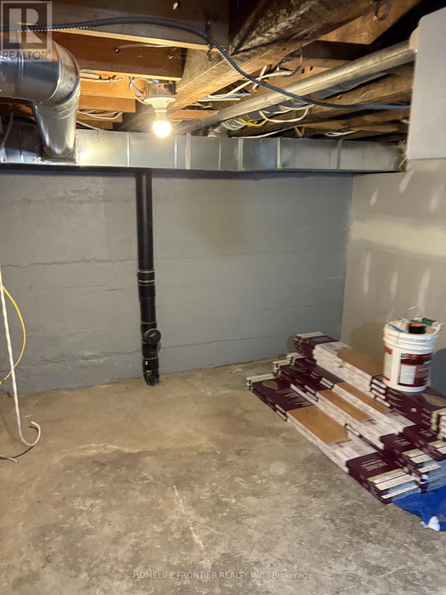 2914 Danforth Avenue, Toronto, Ontario  M4C 1M1 - Photo 7 - E12686044