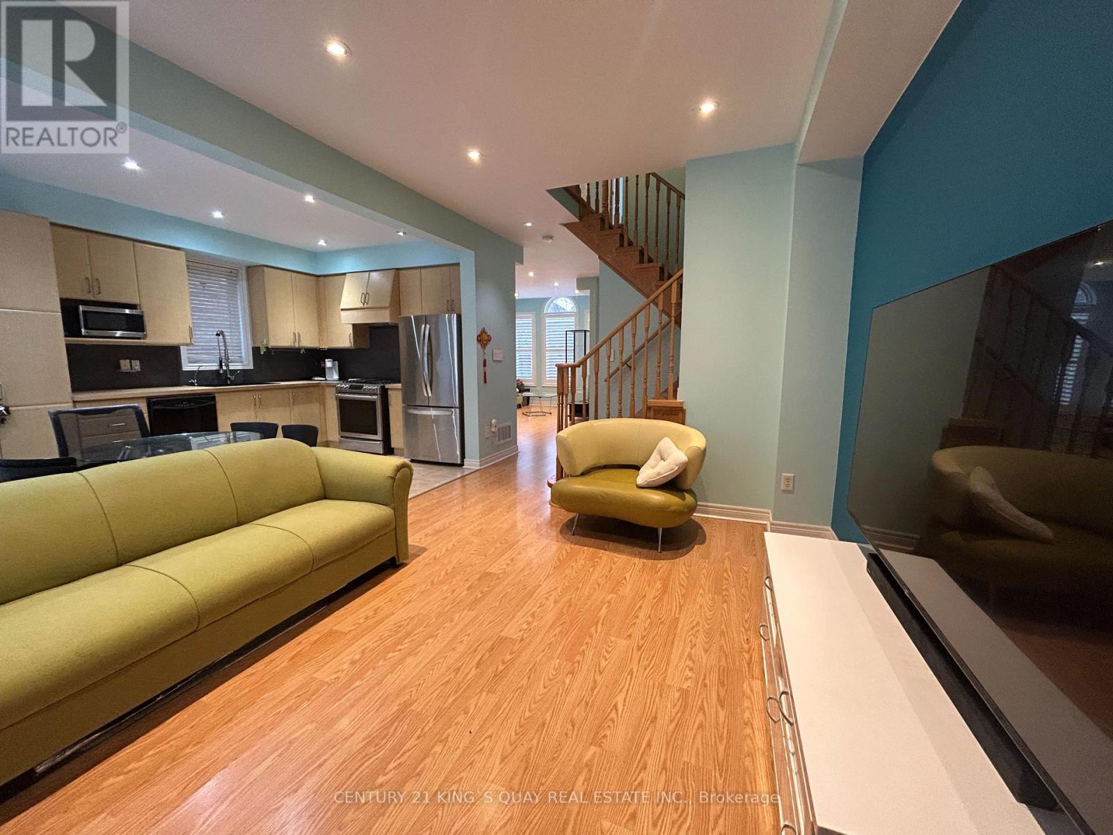 64 Innisvale Drive, Markham, Ontario  L6B 1G6 - Photo 16 - N12688472