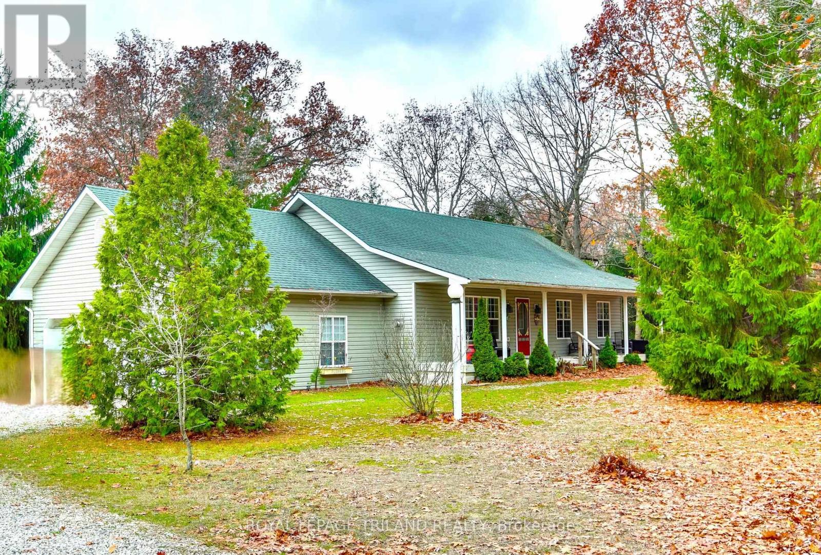 9909 NORTHVILLE CRESCENT, Lambton Shores, Ontario