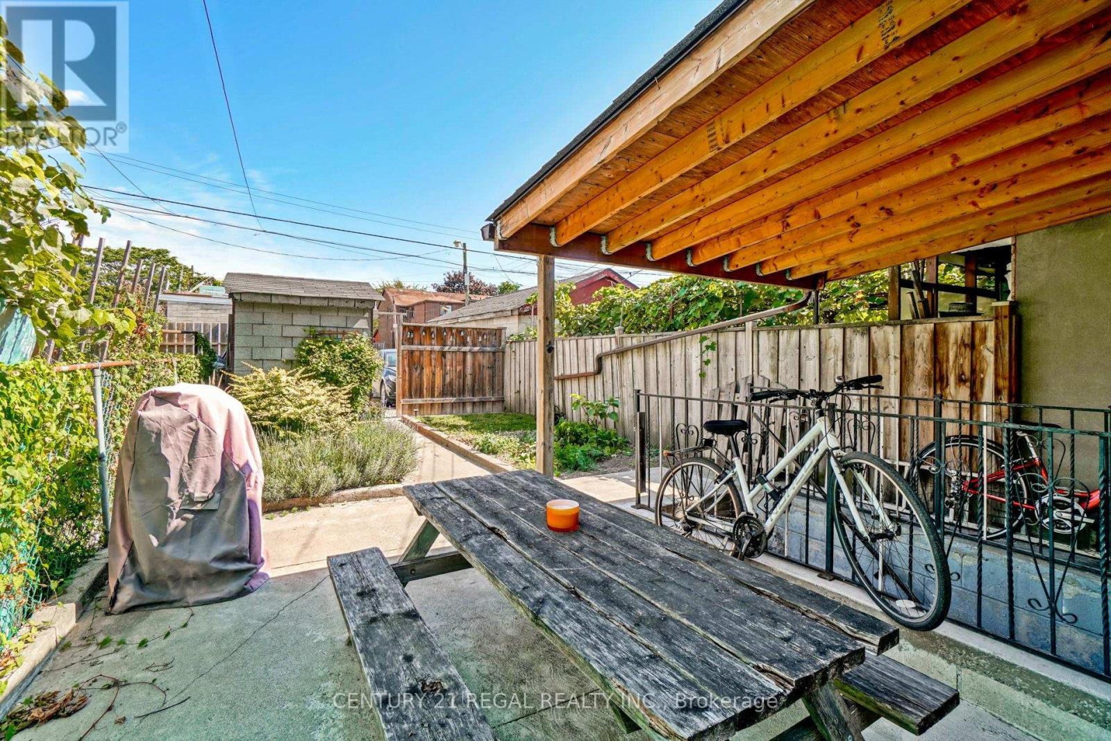 2 - 1309 Dufferin Street, Toronto, Ontario  M6H 4C2 - Photo 19 - W12679728