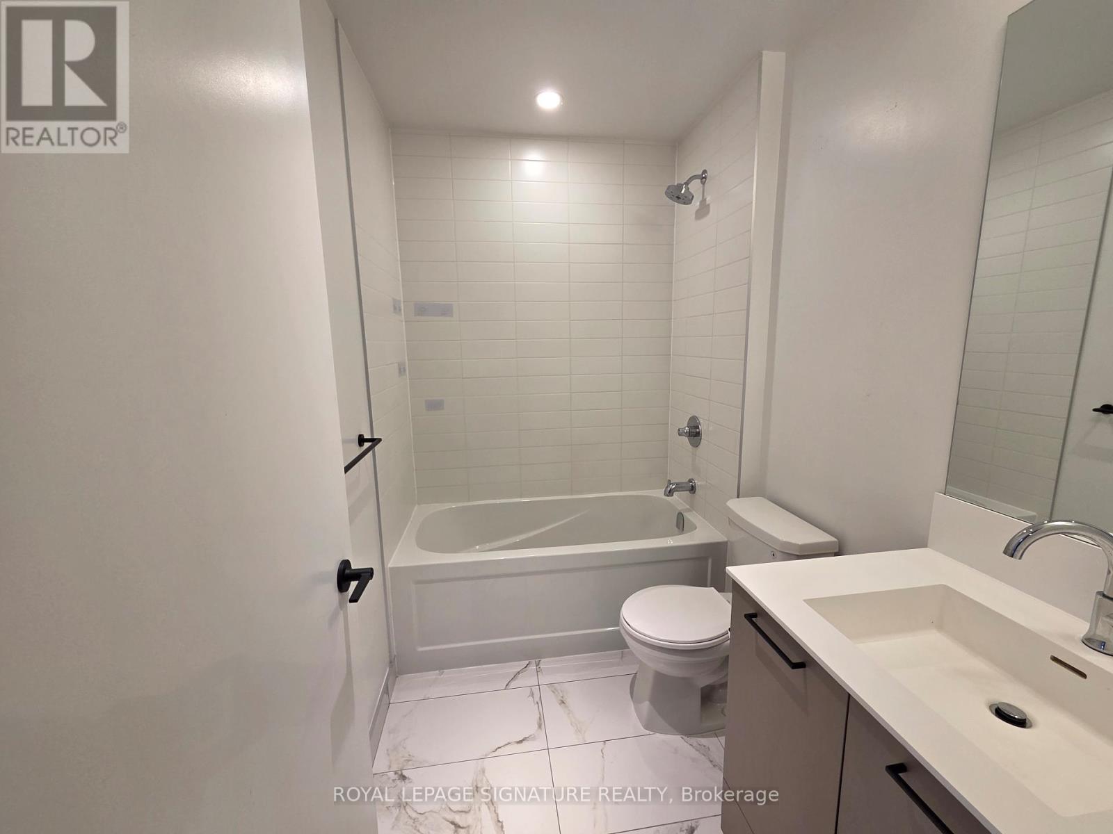 103 - 10 Lagerfeld Drive, Brampton, Ontario  L7A 5L3 - Photo 6 - W12540226