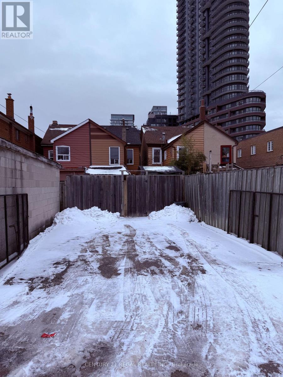 2 - 1309 Dufferin Street, Toronto, Ontario  M6H 4C2 - Photo 20 - W12679728