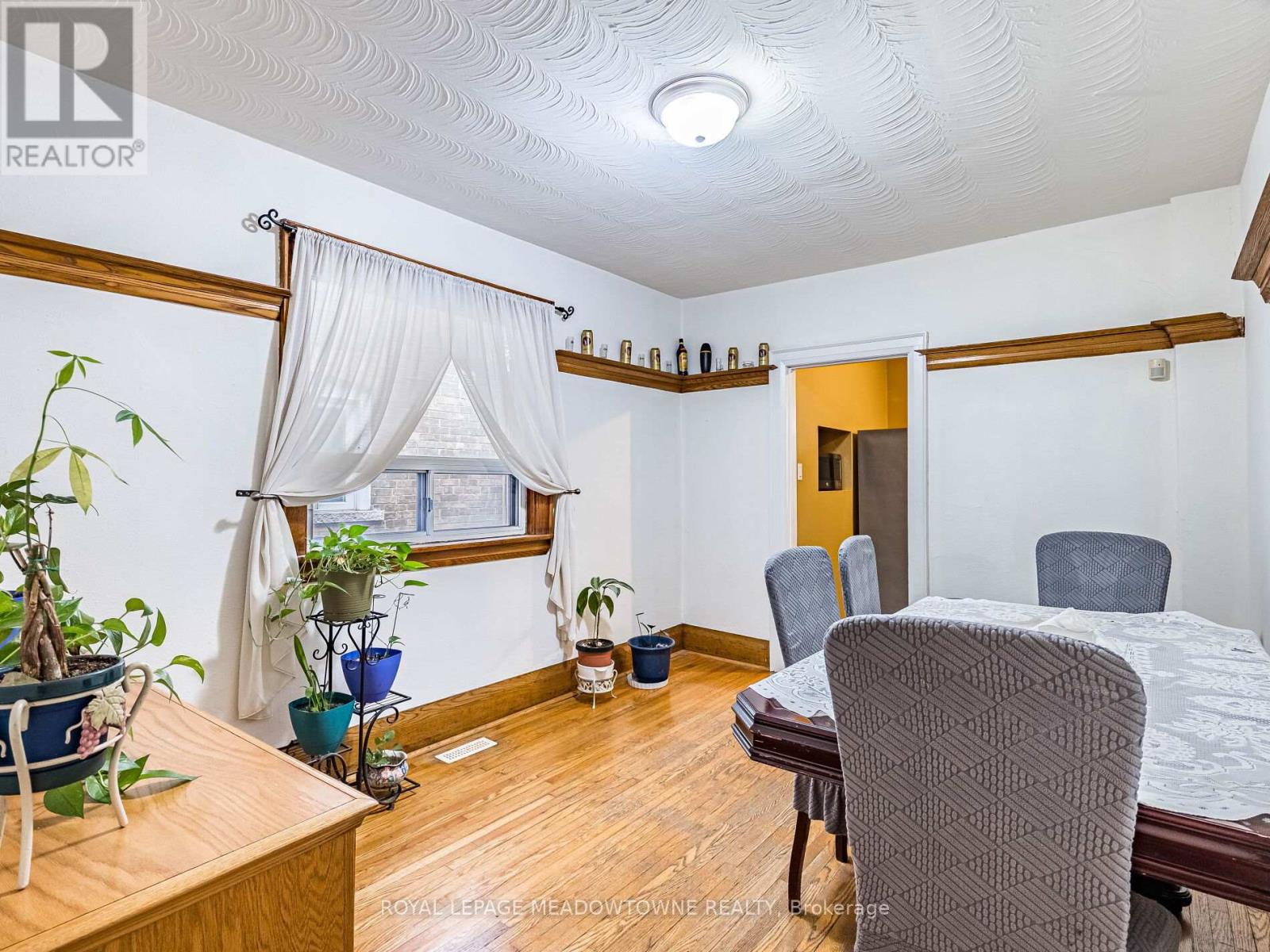 54 Bicknell Avenue, Toronto, Ontario  M6M 4G5 - Photo 18 - W12688654