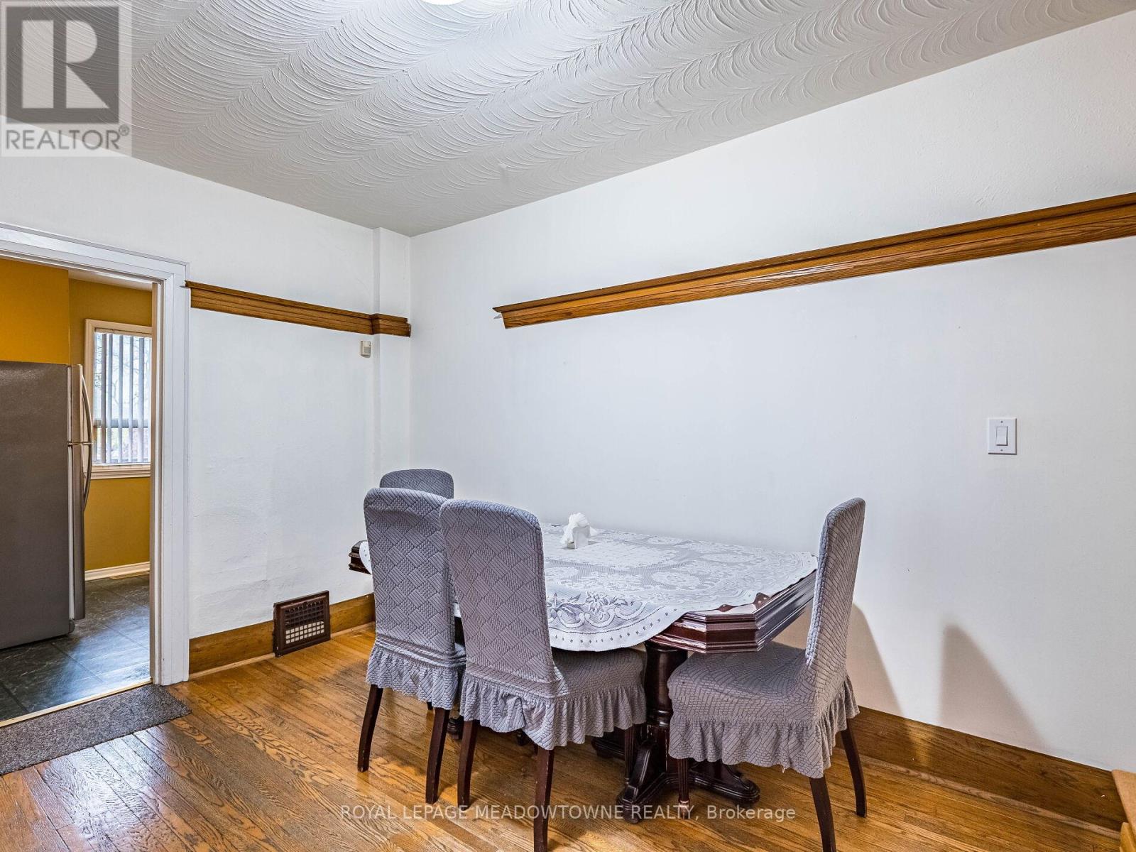 54 Bicknell Avenue, Toronto, Ontario  M6M 4G5 - Photo 19 - W12688654