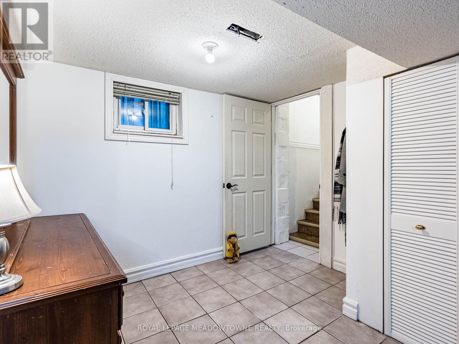 54 Bicknell Avenue, Toronto, Ontario  M6M 4G5 - Photo 29 - W12688654