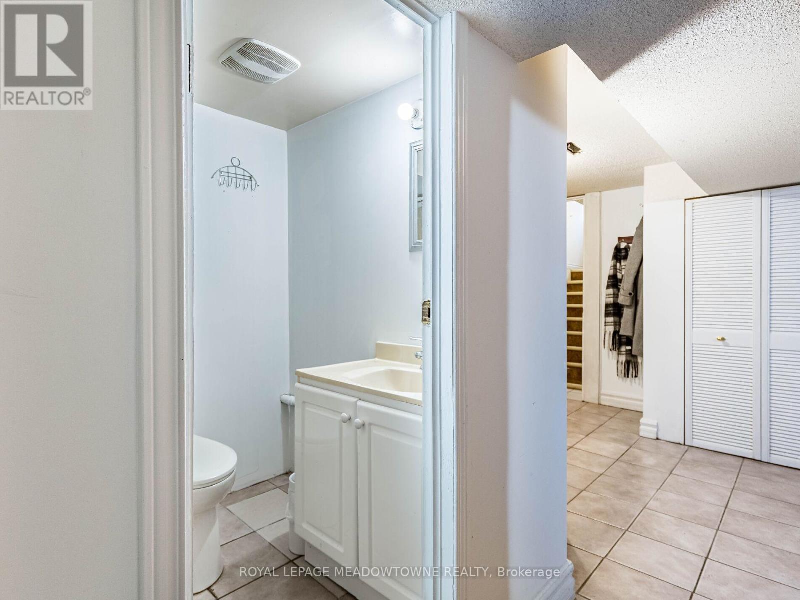 54 Bicknell Avenue, Toronto, Ontario  M6M 4G5 - Photo 31 - W12688654