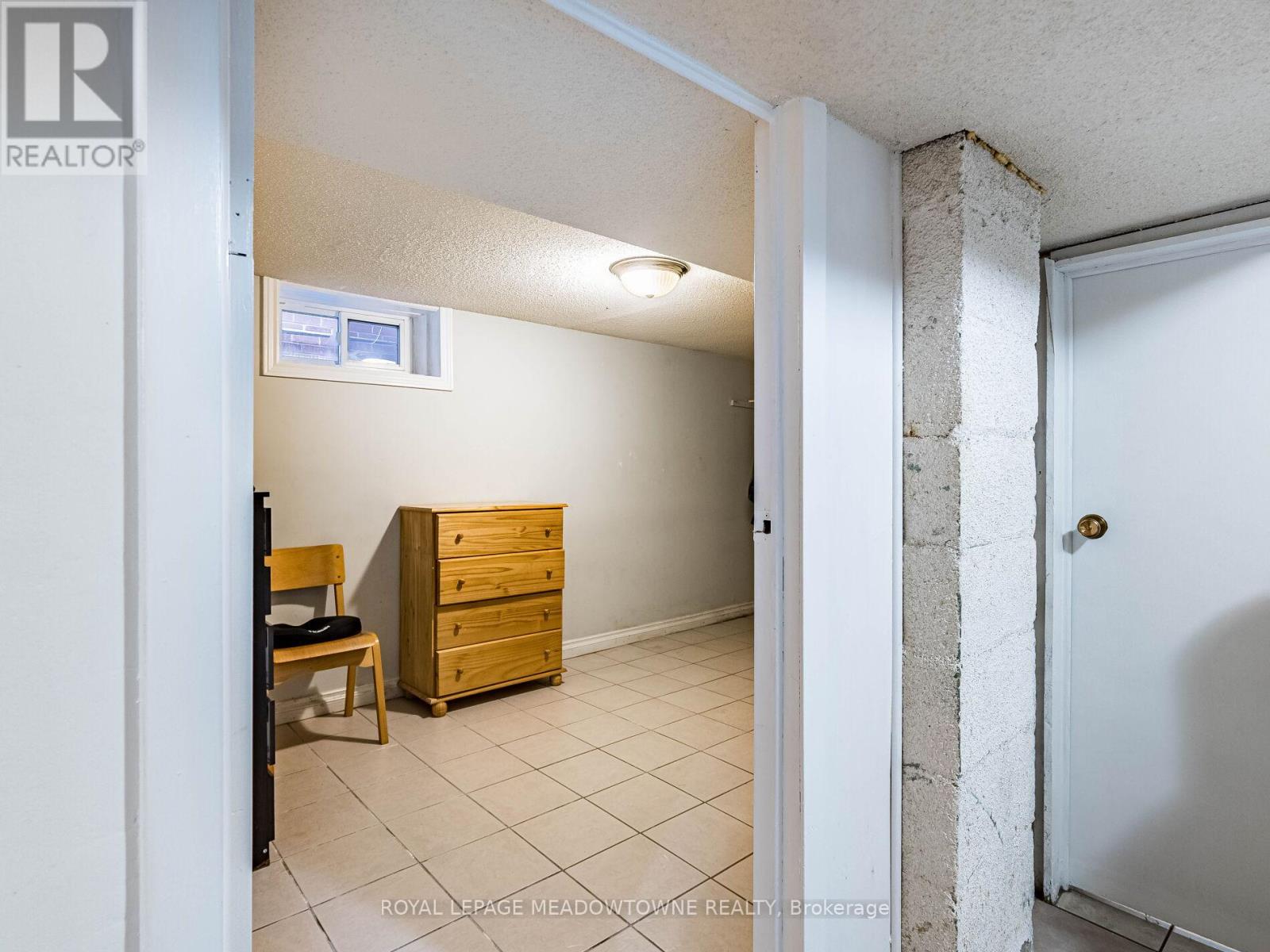 54 Bicknell Avenue, Toronto, Ontario  M6M 4G5 - Photo 35 - W12688654