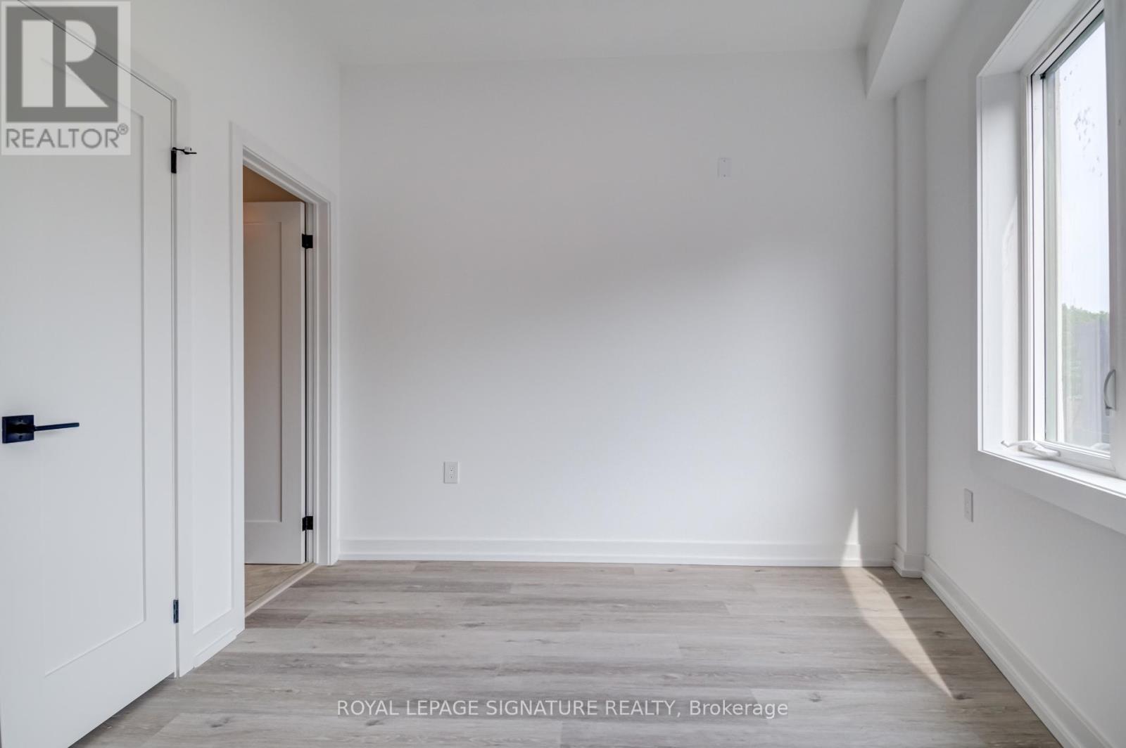 8 - 3039 Dundas Street W, Toronto, Ontario  M6P 1Z5 - Photo 10 - W12688698