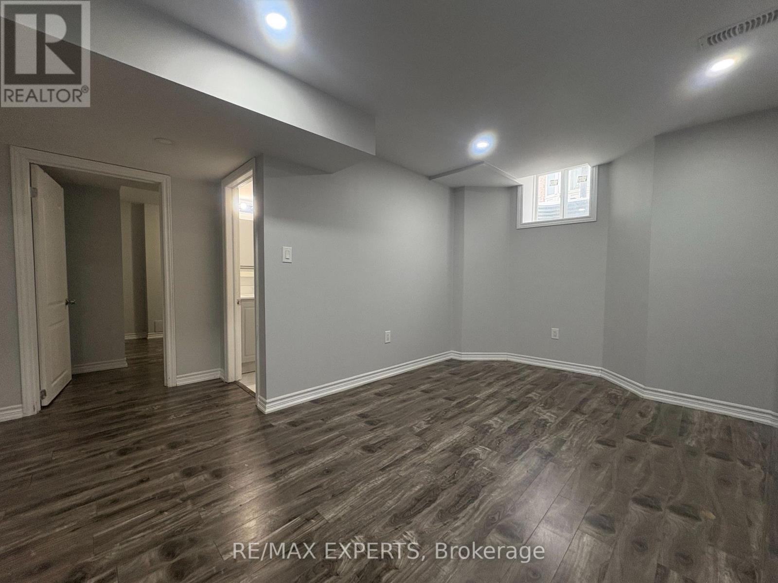 Lower - 3 Torraville Street, Brampton, Ontario  L6R 0Y5 - Photo 11 - W12688840