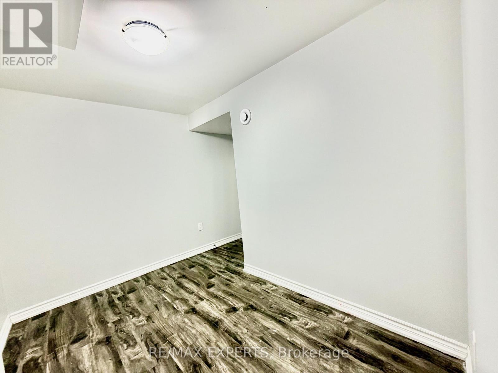 Lower - 3 Torraville Street, Brampton, Ontario  L6R 0Y5 - Photo 28 - W12688840