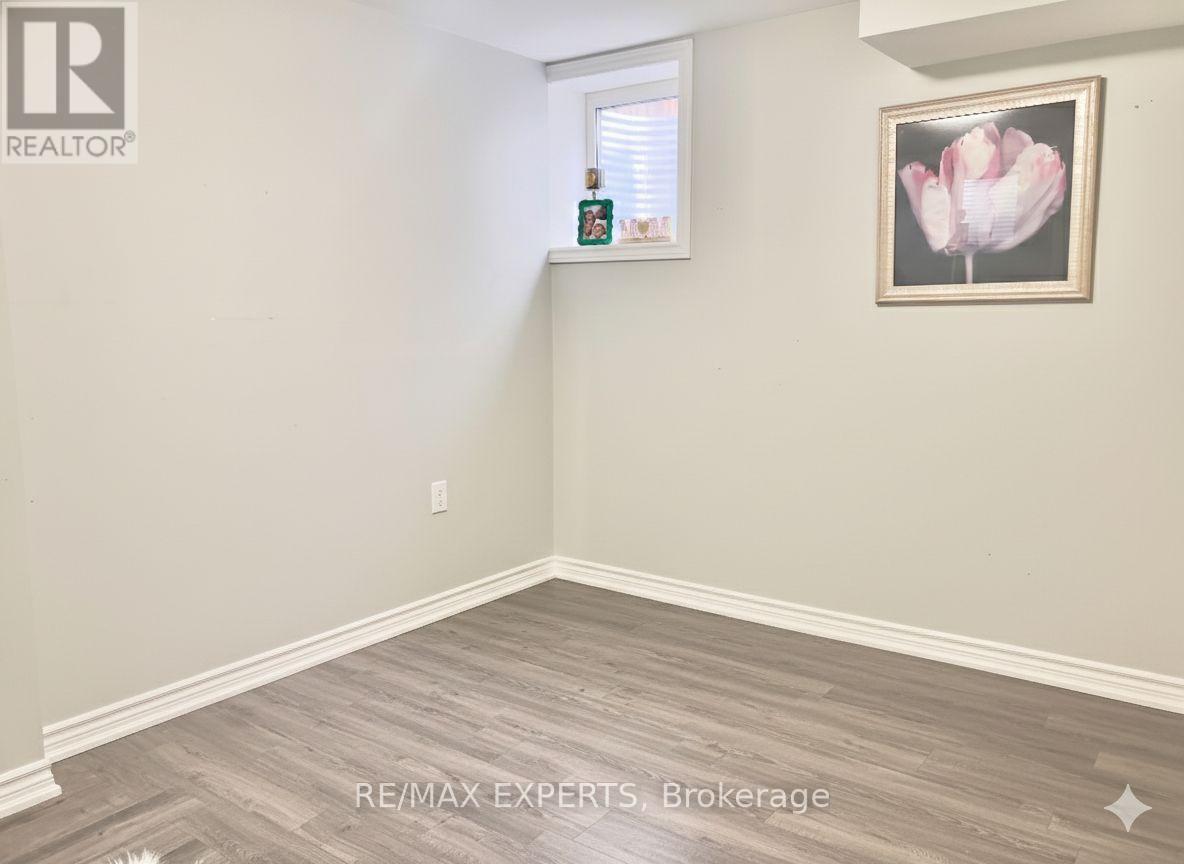 Lower - 3 Torraville Street, Brampton, Ontario  L6R 0Y5 - Photo 31 - W12688840