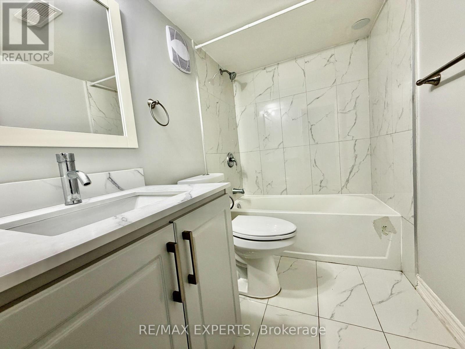 Lower - 3 Torraville Street, Brampton, Ontario  L6R 0Y5 - Photo 34 - W12688840