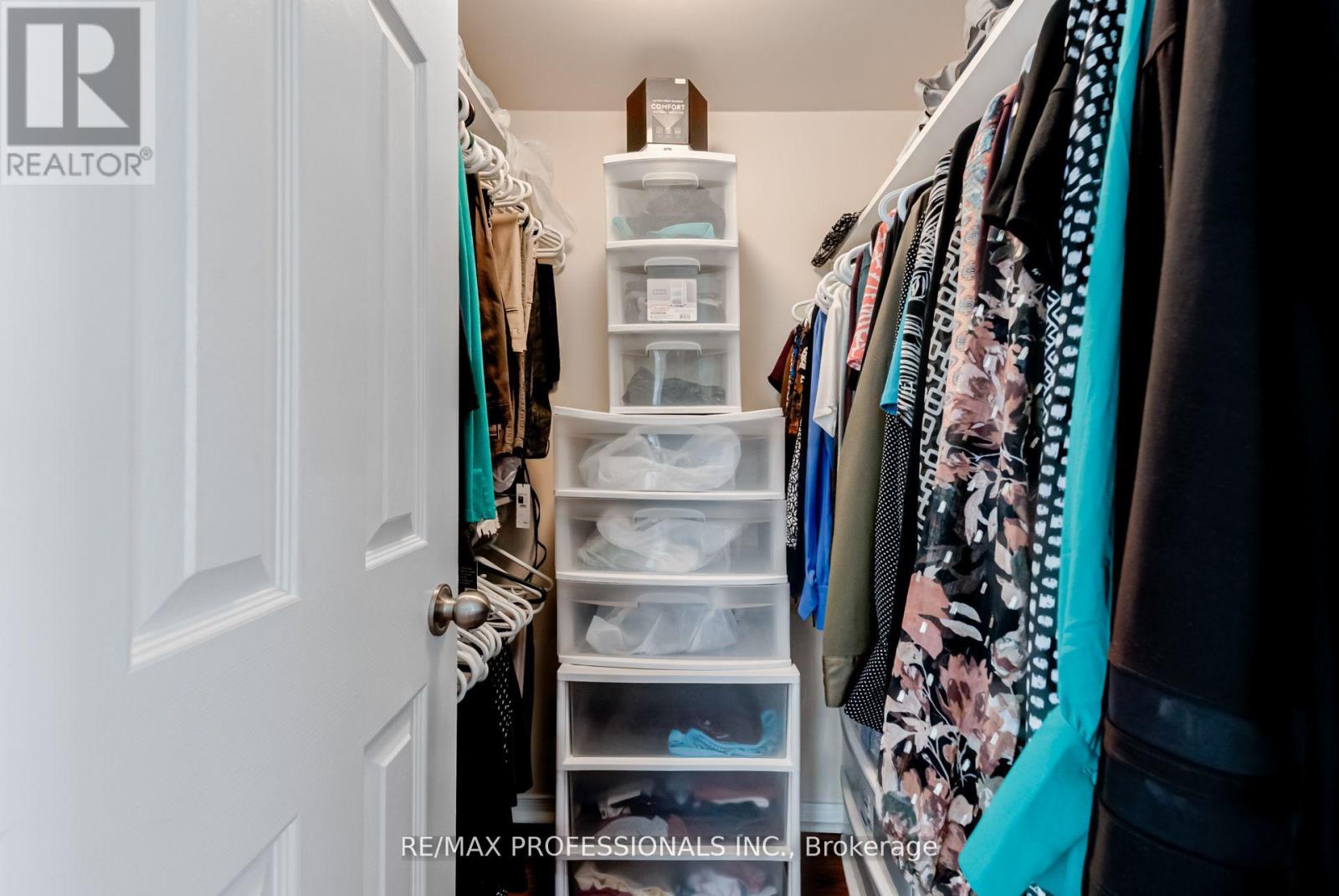 1703 - 700 Constellation Drive, Mississauga, Ontario  L5R 3G8 - Photo 22 - W12688868