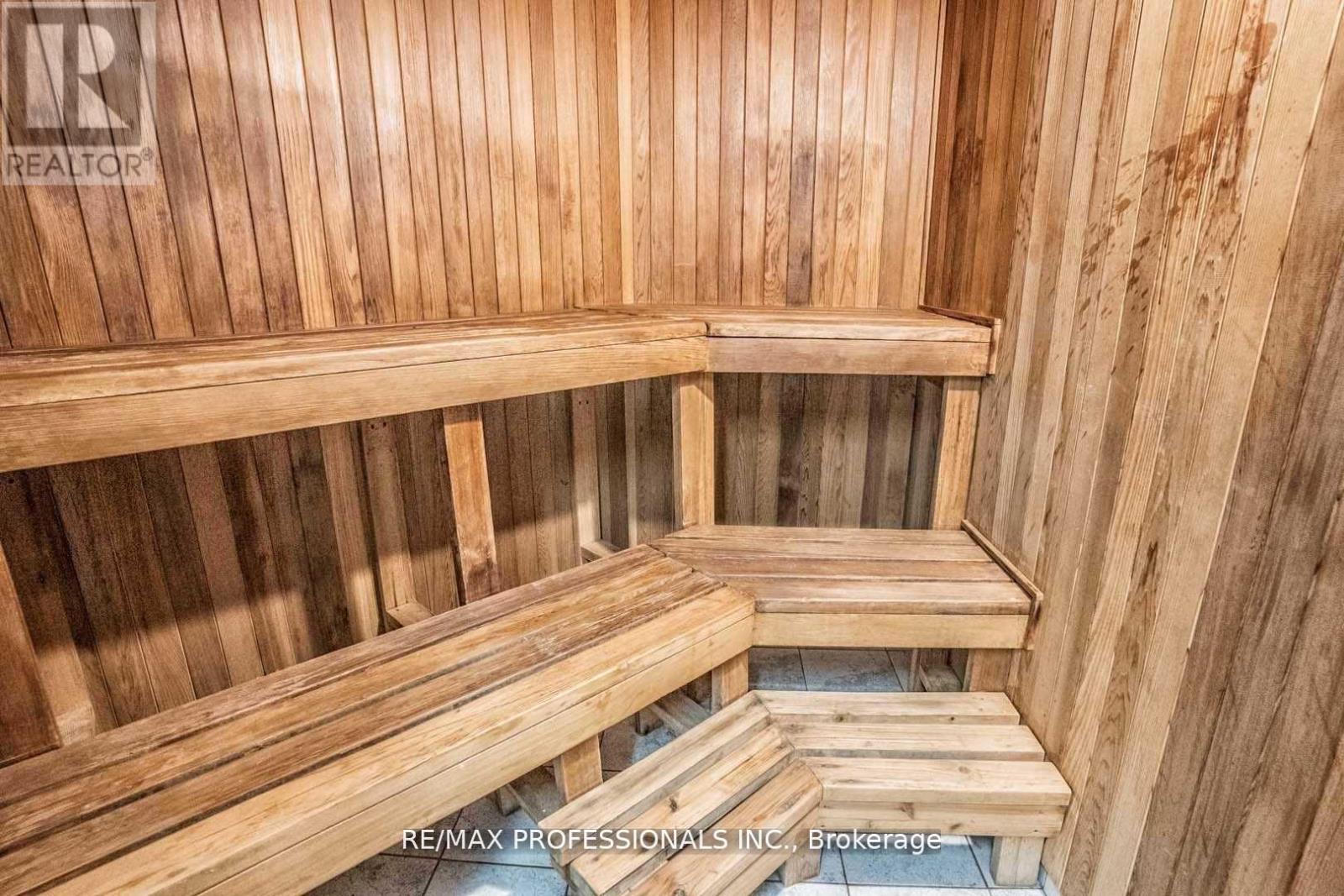 1703 - 700 Constellation Drive, Mississauga, Ontario  L5R 3G8 - Photo 38 - W12688868