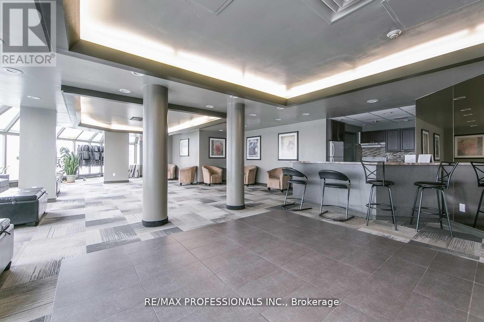 1703 - 700 Constellation Drive, Mississauga, Ontario  L5R 3G8 - Photo 40 - W12688868