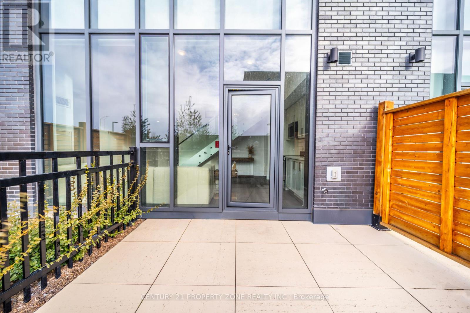 107 - 2450 Old Bronte Road, Oakville, Ontario  L6M 5P6 - Photo 23 - W12688888