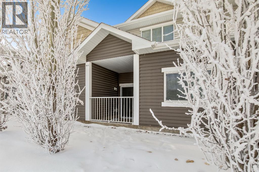 D, 204 6 Avenue, Strathmore, Alberta