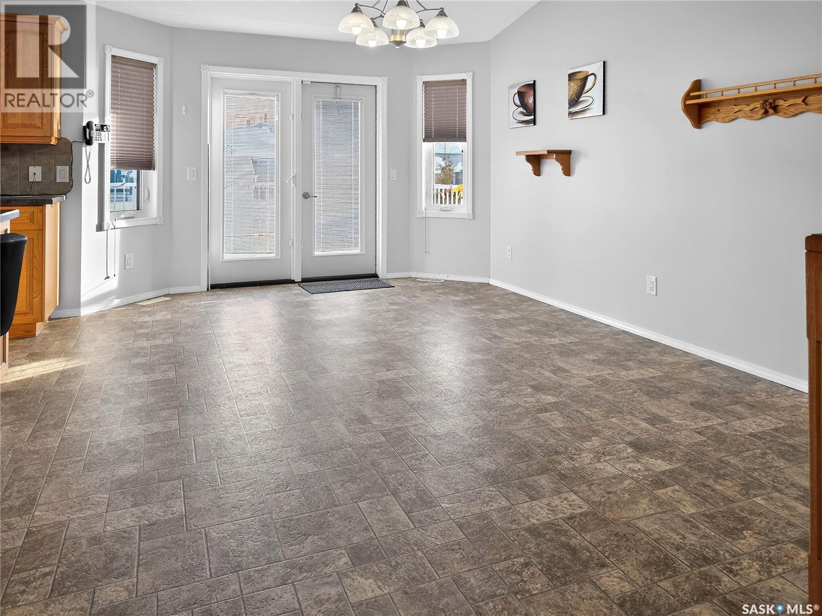 105 Nelson Avenue, Kipling, Saskatchewan  S0G 2S0 - Photo 8 - SK026601