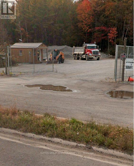 1183 11 Highway S, Gravenhurst, Ontario  P0E 1N0 - Photo 3 - X12688756