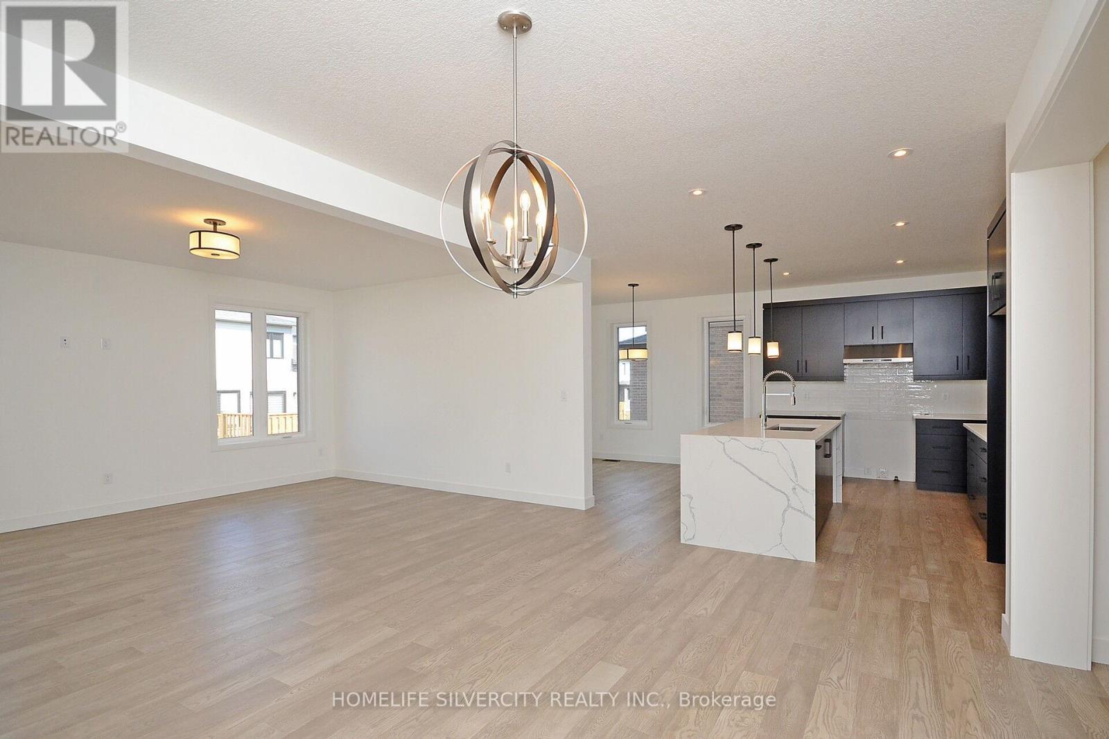 2 Montgomery Way, Ingersoll, Ontario  N5C 0E4 - Photo 6 - X12688862