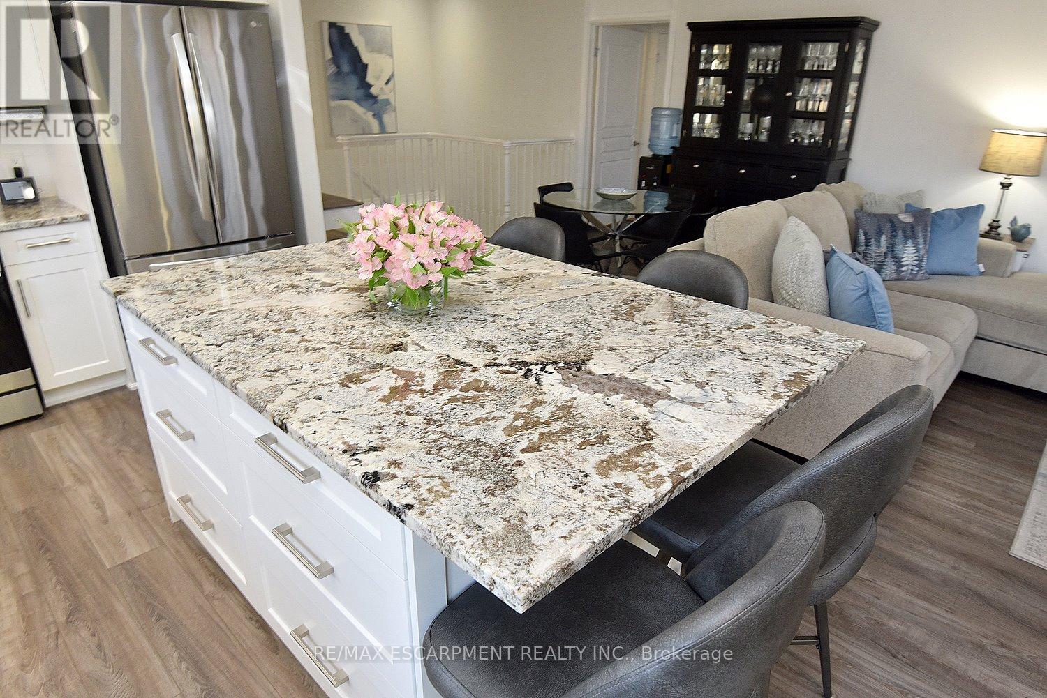 18 - 92 Loretta Drive, Niagara-On-The-Lake, Ontario  L0S 1T0 - Photo 20 - X12688872