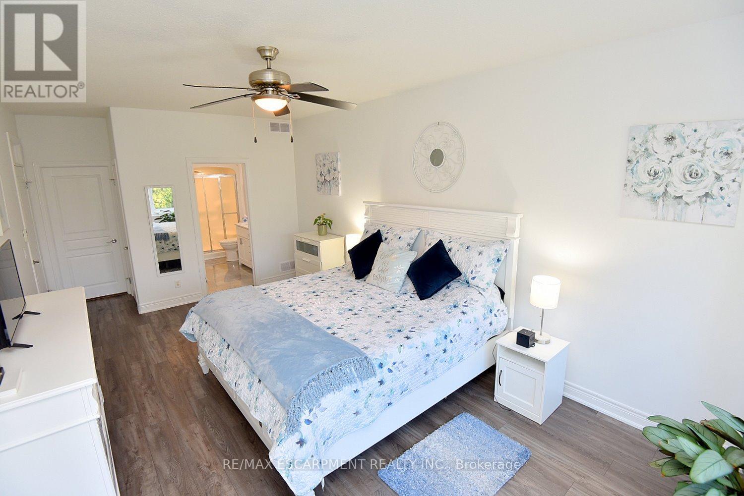 18 - 92 Loretta Drive, Niagara-On-The-Lake, Ontario  L0S 1T0 - Photo 27 - X12688872