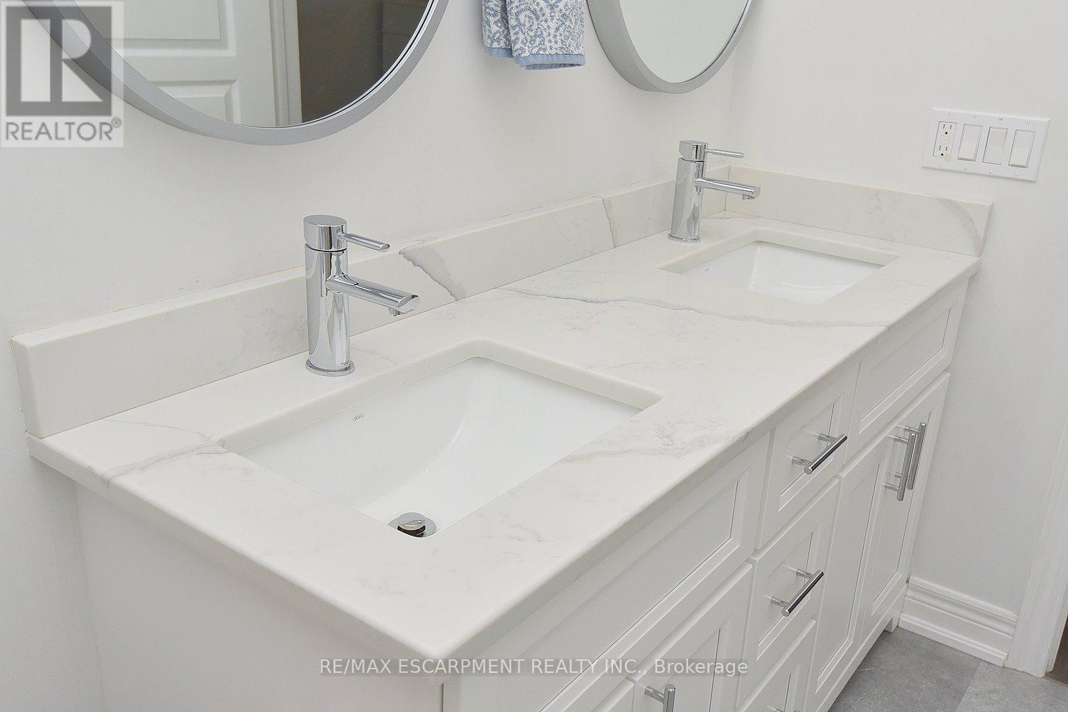 18 - 92 Loretta Drive, Niagara-On-The-Lake, Ontario  L0S 1T0 - Photo 30 - X12688872