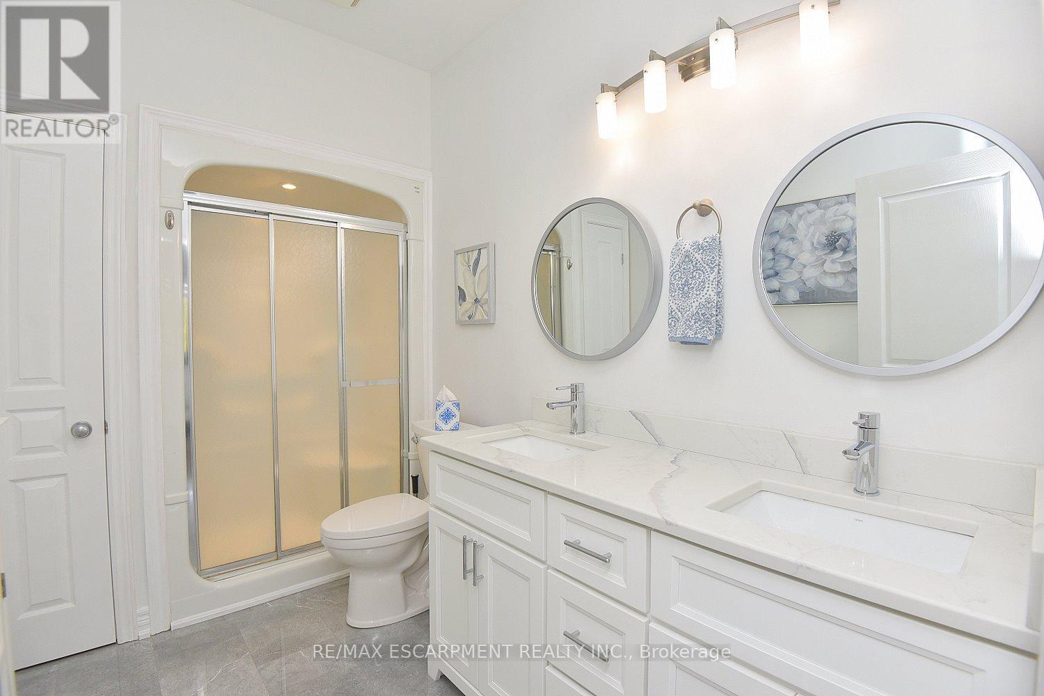 18 - 92 Loretta Drive, Niagara-On-The-Lake, Ontario  L0S 1T0 - Photo 31 - X12688872