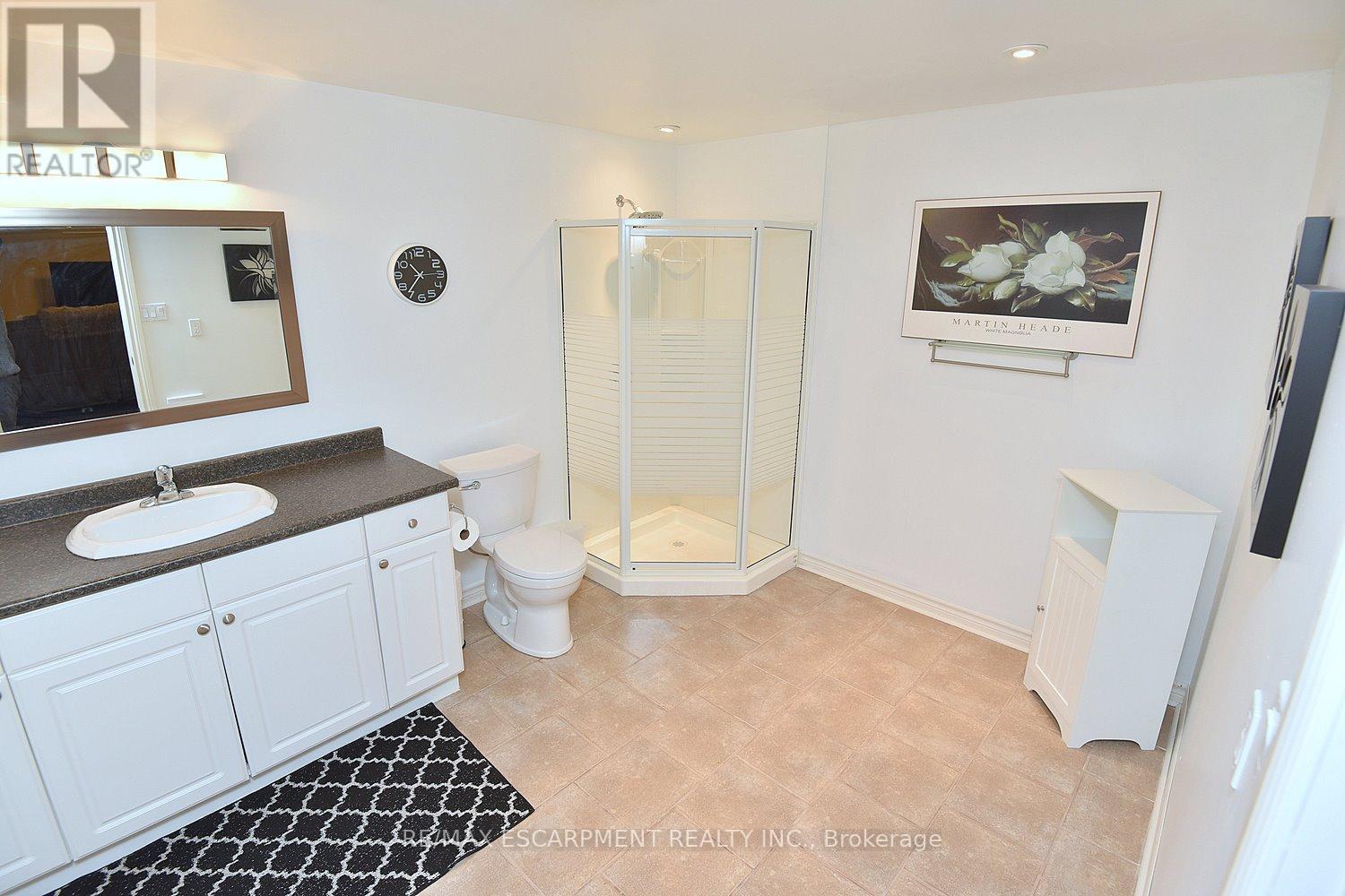 18 - 92 Loretta Drive, Niagara-On-The-Lake, Ontario  L0S 1T0 - Photo 40 - X12688872