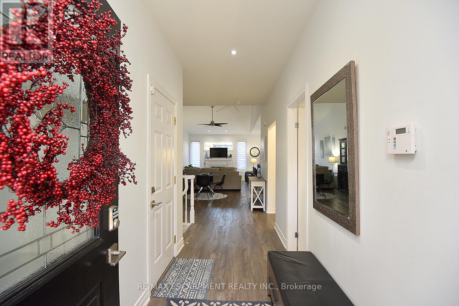 18 - 92 Loretta Drive, Niagara-On-The-Lake, Ontario  L0S 1T0 - Photo 5 - X12688872