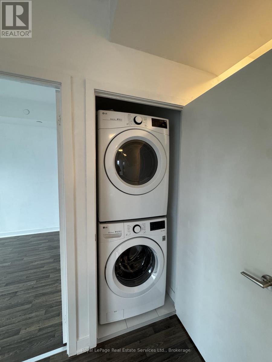 1912 - 120 Parliament Street, Toronto, Ontario  M5A 2Y8 - Photo 11 - C12686462